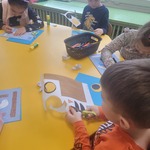 zimowy karmnik dla ptaków