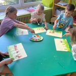 wiosenna_łąka_krasnale_1.jpg