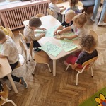 zajęcia plastyczne w biedronakach 2.jpg